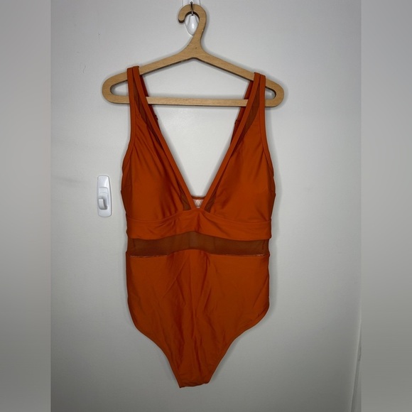 CUPSHE One Piece Swimsuit V Neck Mesh Tummy Control Adjustable Wide Strap 1X - Picture 3 of 10